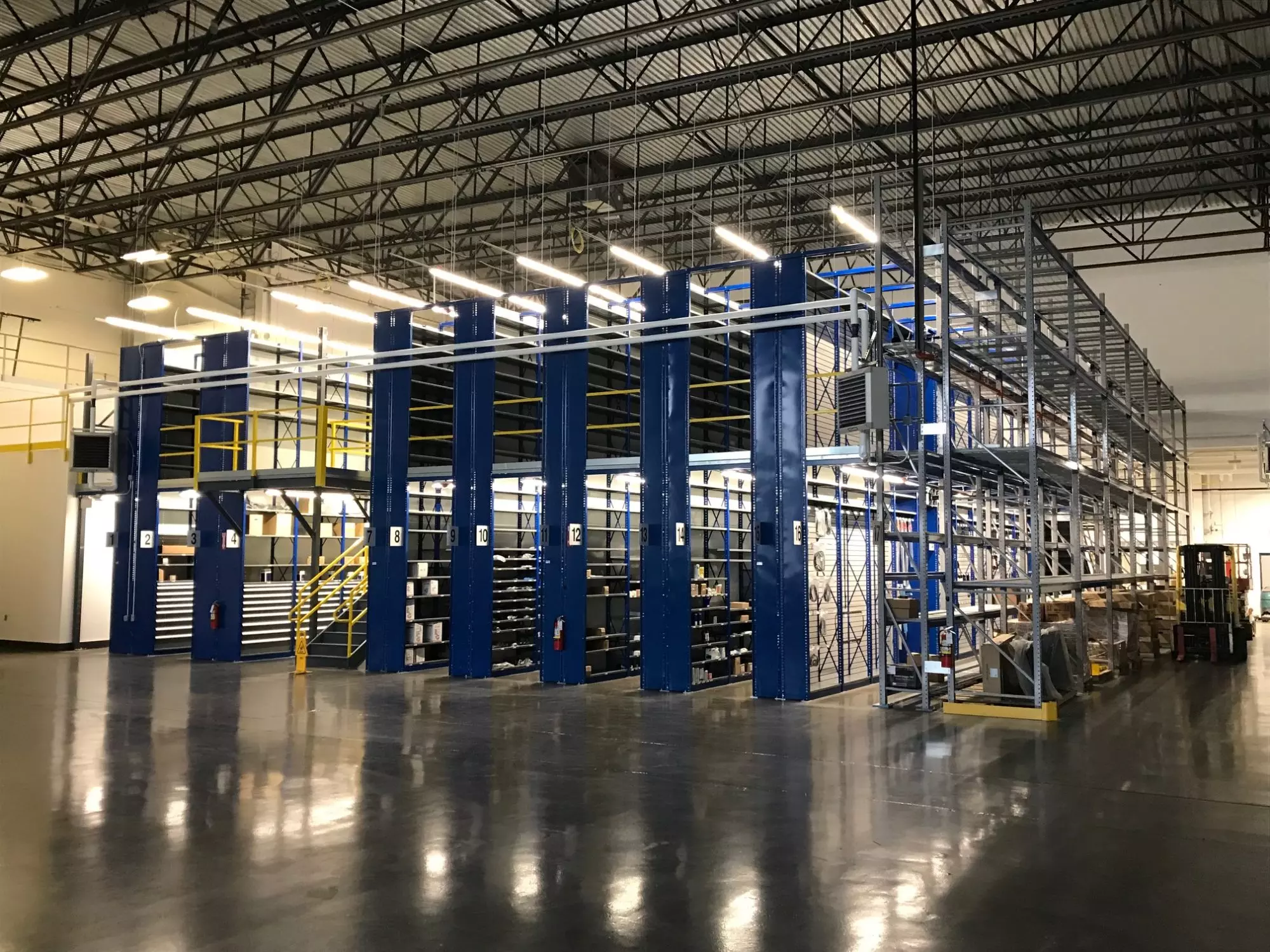 Borroughs designs adaptable, high-performance shelving and storage systems built for the rigorous needs of automotive service centers, manufacturing operations, warehouses, distribution hubs, medical labs, military bases, and government agencies. These solutions improve organization, maximize usable space, and ensure reliable performance in high-demand environments.